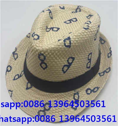 Slamnati fedora šešir s otisnutim uzorkom