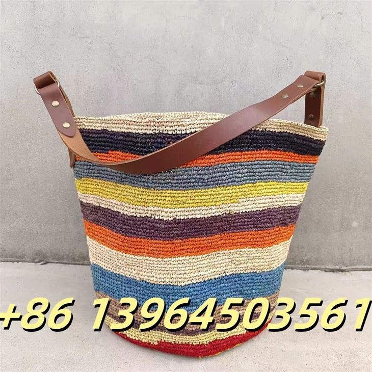 Šarena kanta Raffia s pravom kožom